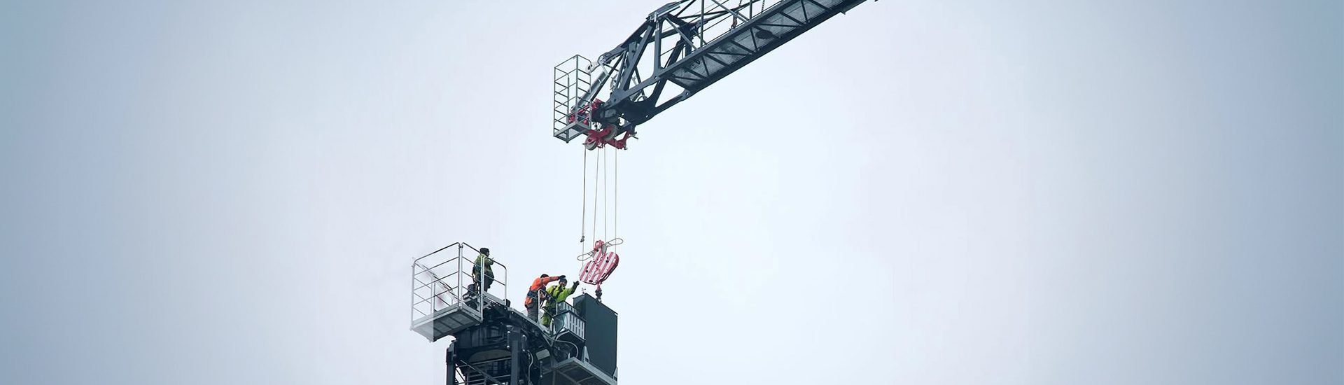 Kule Vinç Seçim Rehberi: Projenize En Uygun Raimondi Vinç Kapasitesini Nasıl Belirlersiniz?